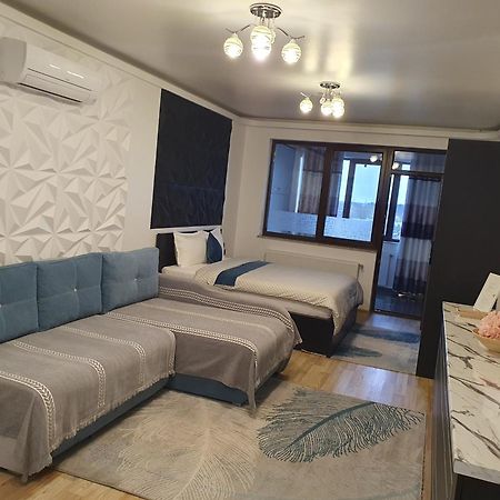Apartment Ks Braşov Exteriör bild