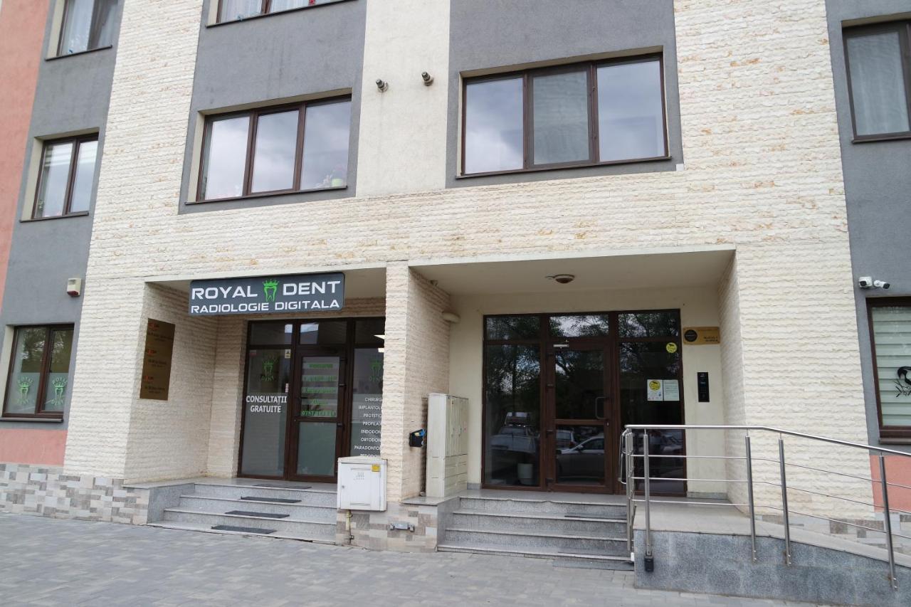 Apartment Ks Braşov Exteriör bild